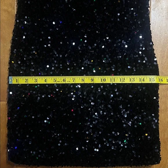 Forever 21 Sequins Mini Dress Size M Stretch Festive Holiday Party Cocktail GNO - Picture 6 of 10